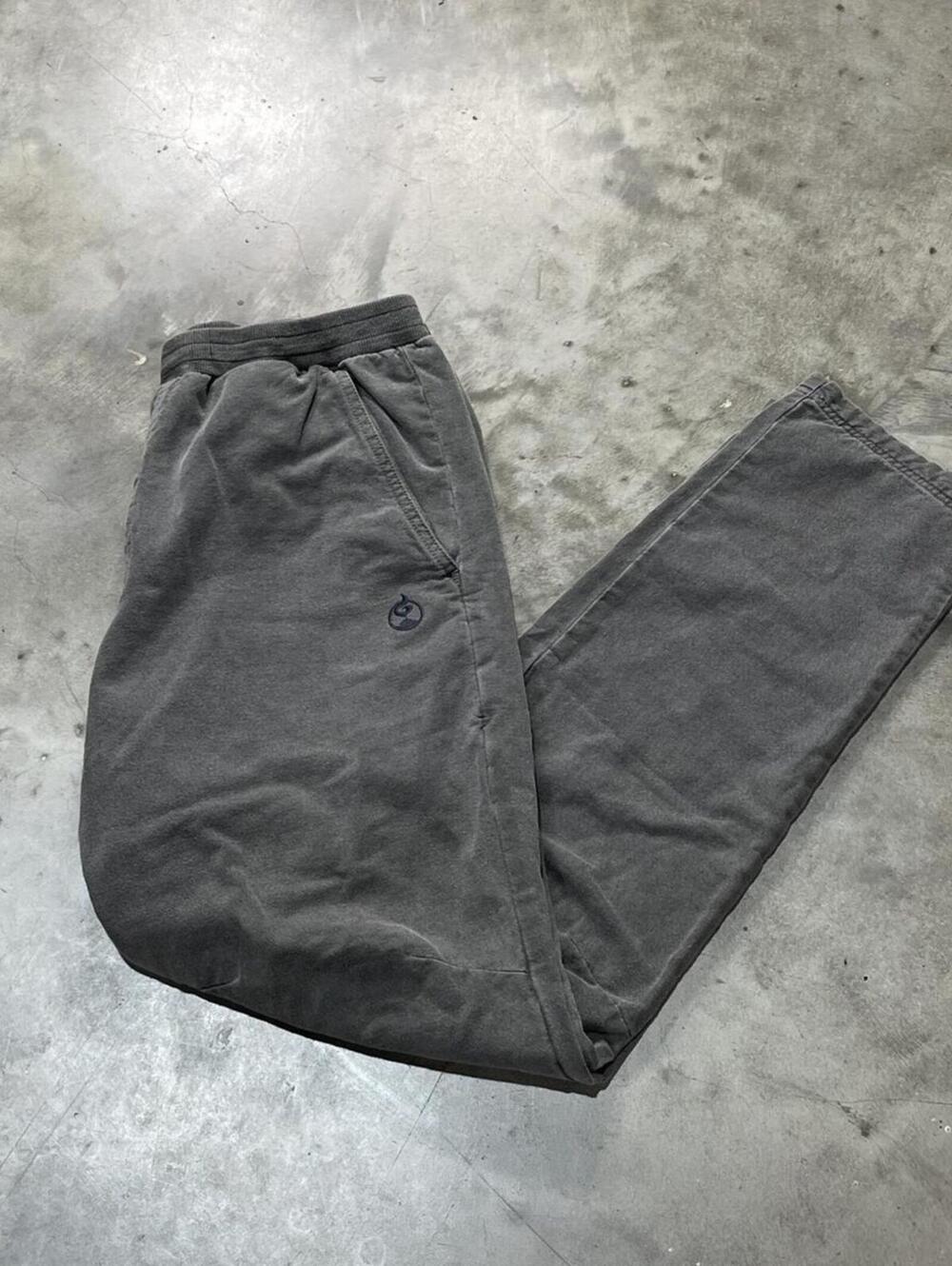 Hawaii Crater Dyed Volcano Preowned Large Jogger Pants